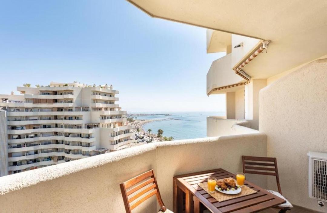 Benalbeach Apartamento Exclusivo Benalmadena Luaran gambar